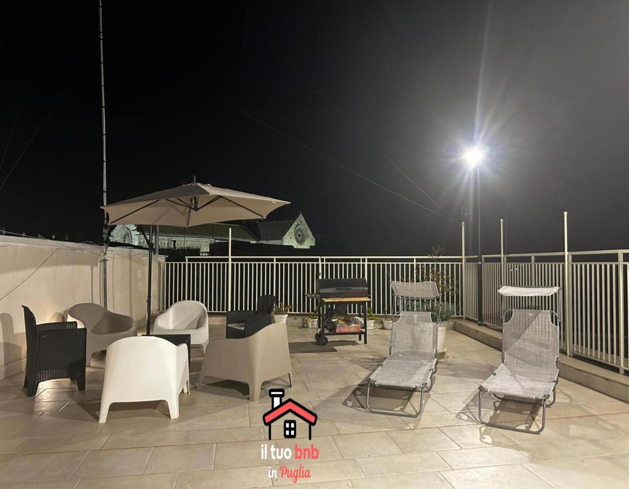Casa Bianca Bnb,Big Terrace,10 Min Airport Beaches ビトント エクステリア 写真