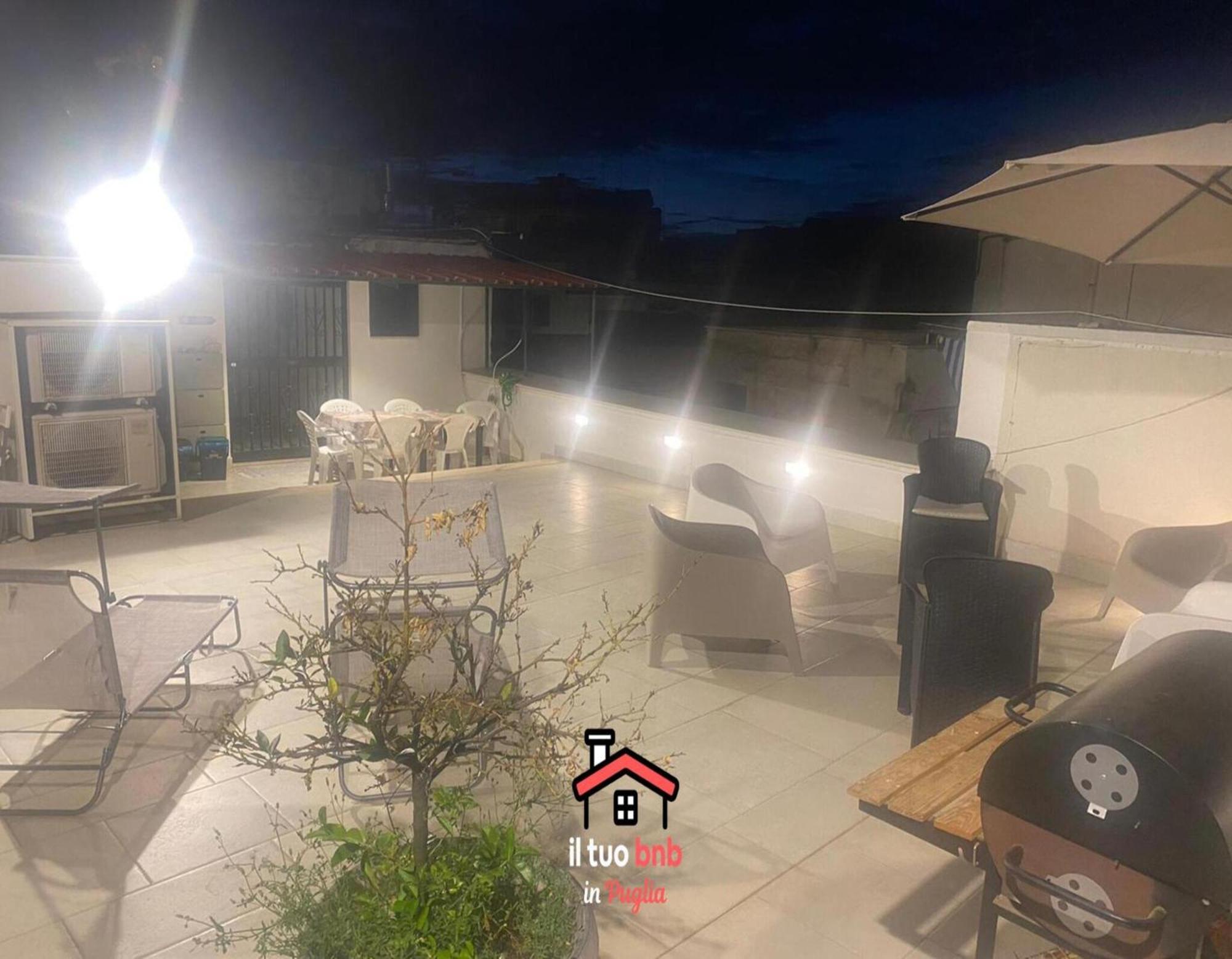 Casa Bianca Bnb,Big Terrace,10 Min Airport Beaches ビトント エクステリア 写真